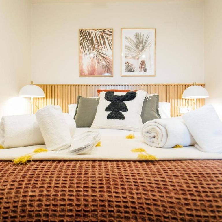 1 bedroom 1 bathroom - La Alfalfa - Cozy study - One-Bedroom Apartment - 10