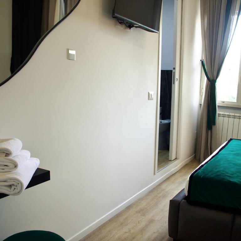 XCross Suites Basilica San Paolo - Deluxe Double Room (2 Adults + 1 Child) - 3