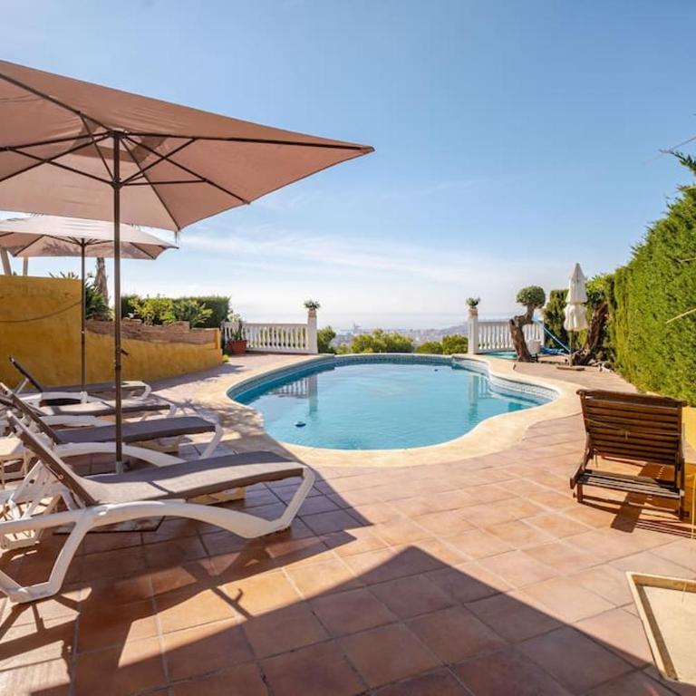 Villa Ángel, One of the best viewpoints in Malaga Bay - Three-Bedroom Villa - 22