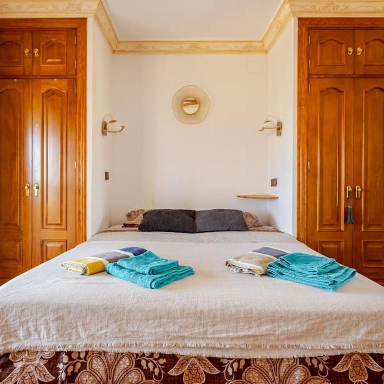 Villa Ángel, One of the best viewpoints in Malaga Bay - Three-Bedroom Villa - 19