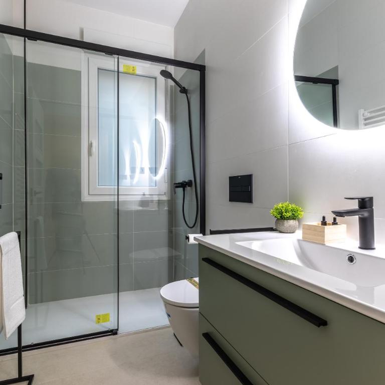 Casco Viejo Chic&Cozy - FREE PARKING - Two-Bedroom Apartment - 11