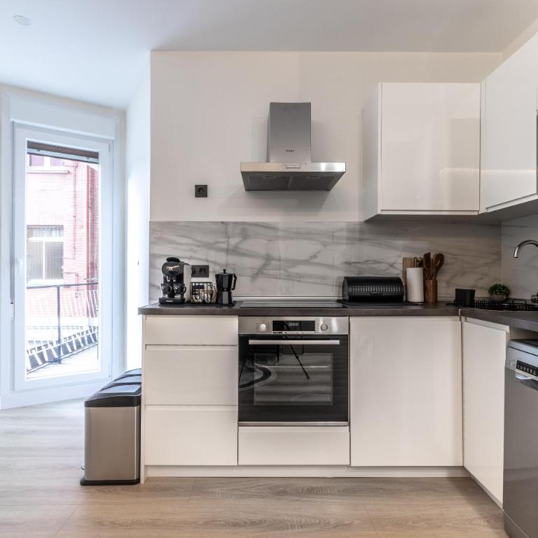 Casco Viejo Chic&Cozy - FREE PARKING - Two-Bedroom Apartment - 15
