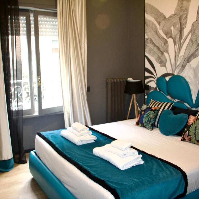 XCross Suites Roma - Camera Queen Deluxe - 3