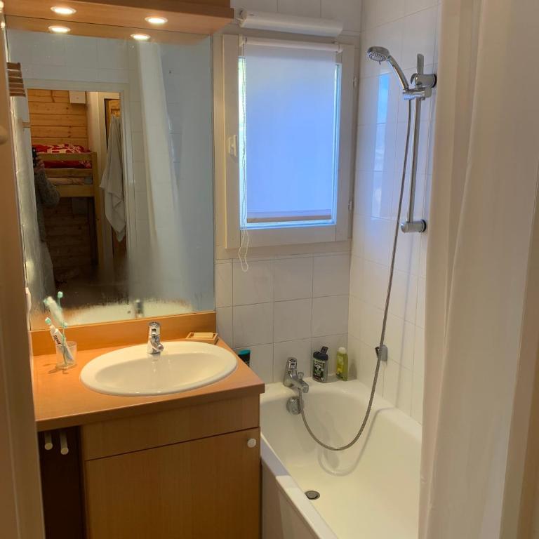 Isola 2000 appartement dans Chalet 4 ou 6 personnes grande terrasse - Apartment mit 2 Schlafzimmern - 24