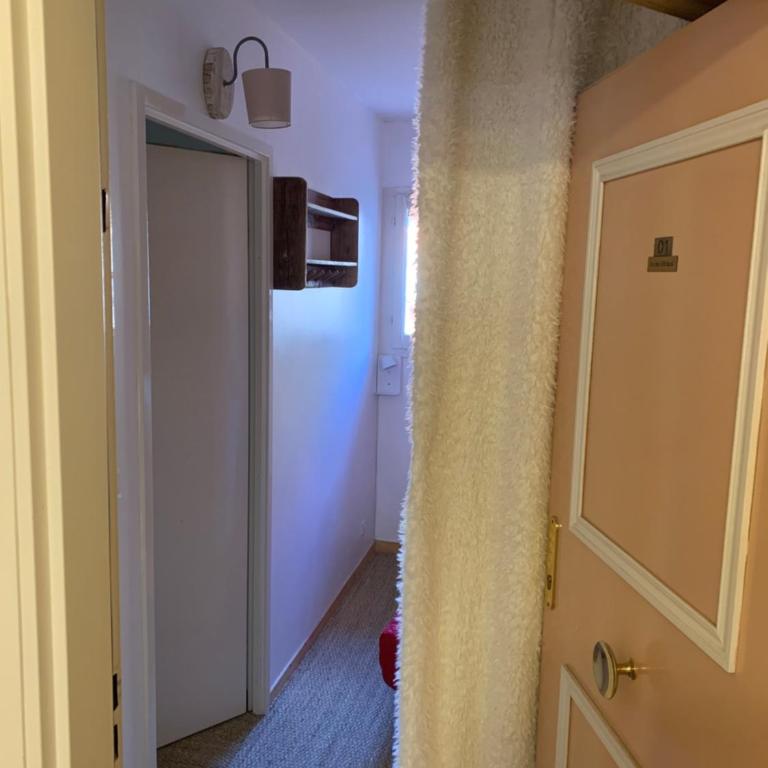 Isola 2000 appartement dans Chalet 4 ou 6 personnes grande terrasse - Apartment mit 2 Schlafzimmern - 26