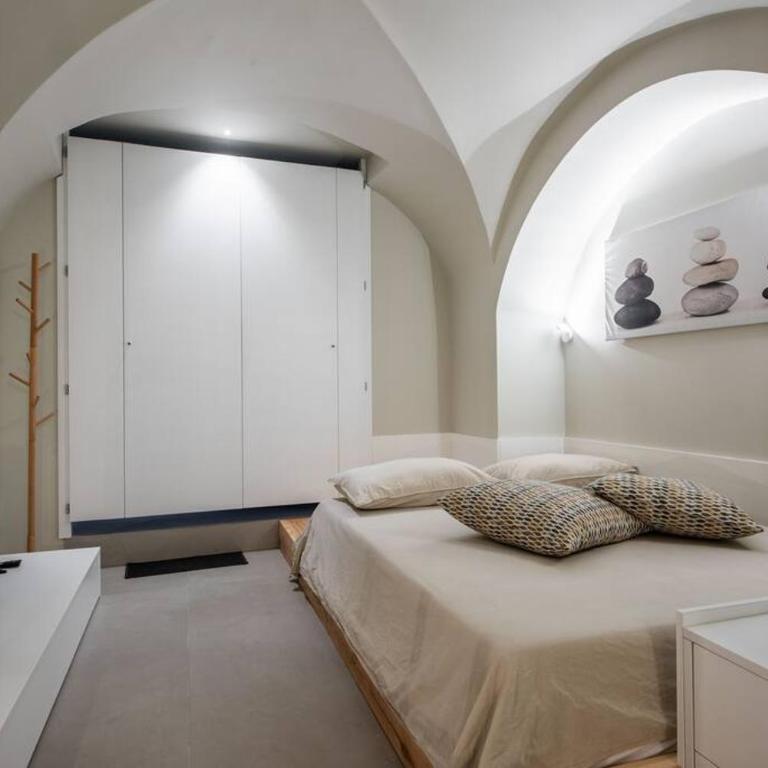 De Felice Home - One-Bedroom Apartment - 5