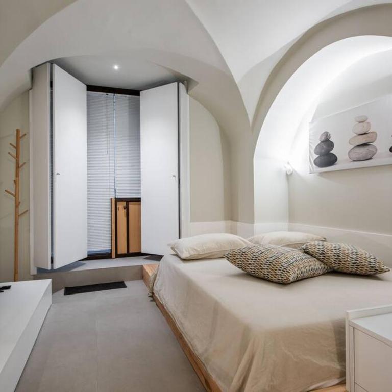 De Felice Home - One-Bedroom Apartment - 13