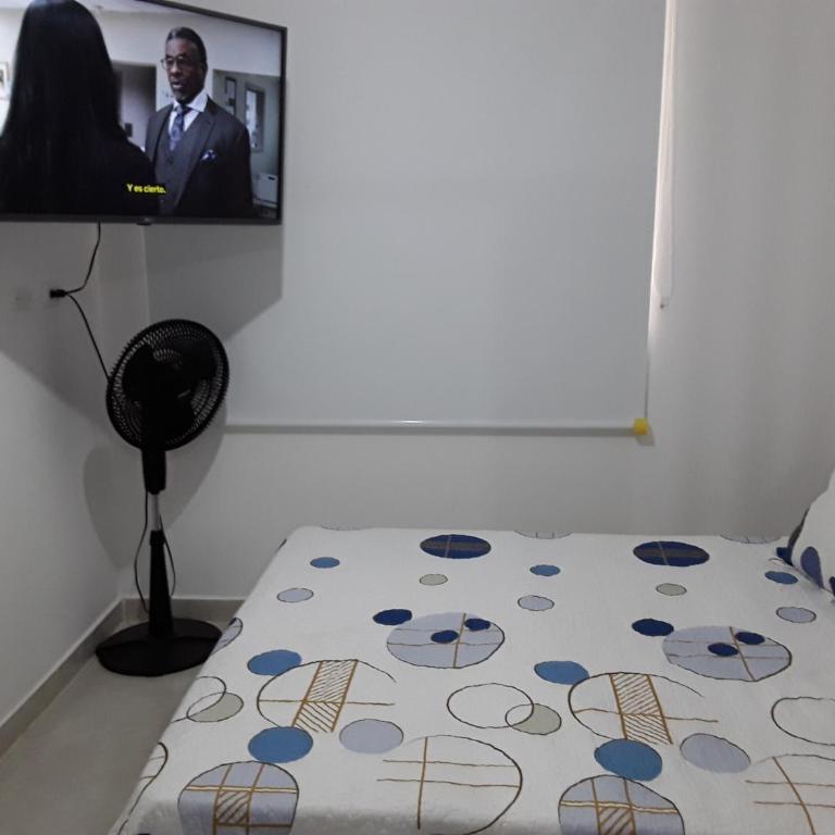 estudio con Piscina en Res de lujo a 10 min ctro y playas - Three-Bedroom Apartment - 4