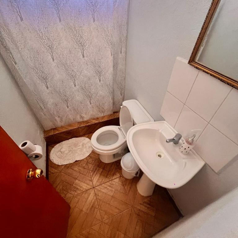 Yaalir Rey s Guest House - Double Room with Private Bathroom - 2