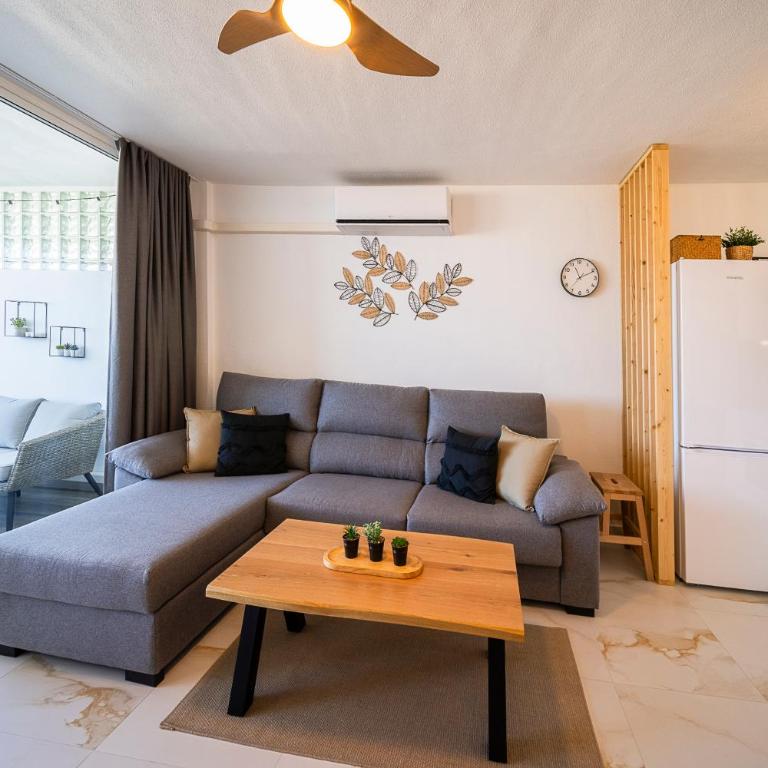 Vista Maravilla Apartment - Two-Bedroom Apartment with Sea View - 11
