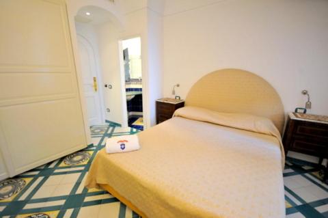 Hotel Croce Di Amalfi - Camera Matrimoniale con Vista Mare - 1