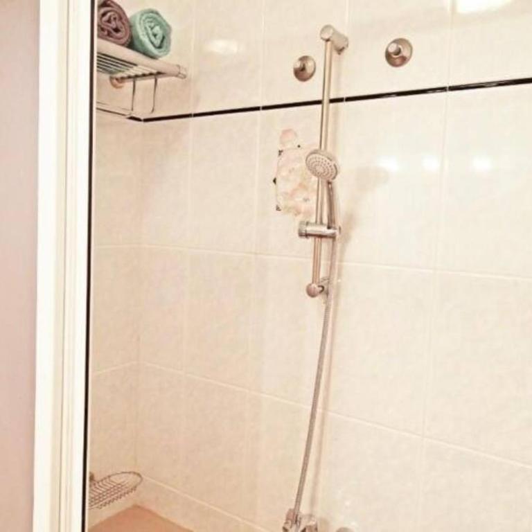 City center, beach and port - One-Bedroom Apartment - 10