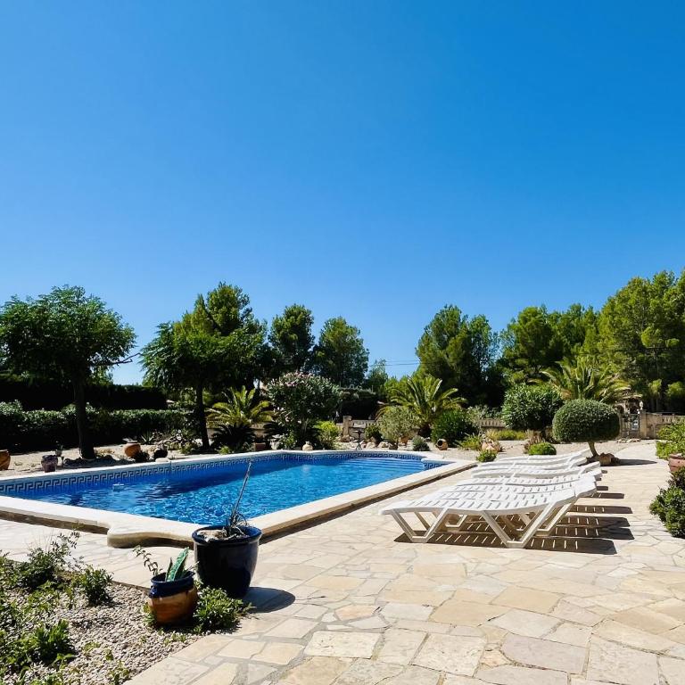 Villa Oasis WITH LARGE PRIVATE SWIMMING POOL - Villa con vistas al jardín - 15