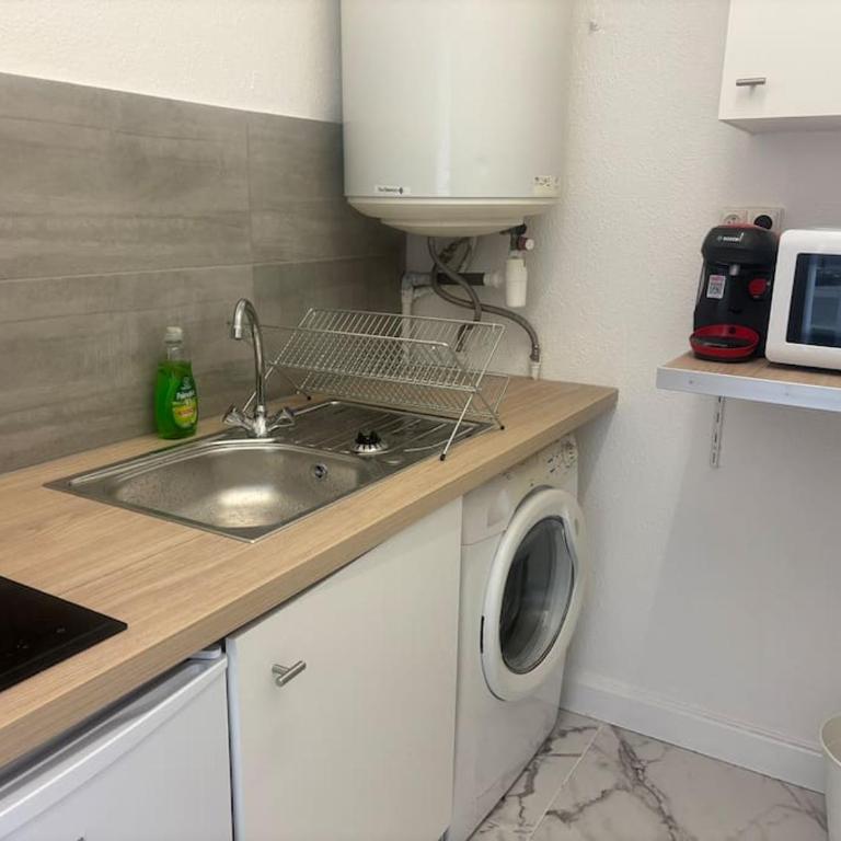 Studio cosy proche bord de mer - Apartment mit 1 Schlafzimmer - 8