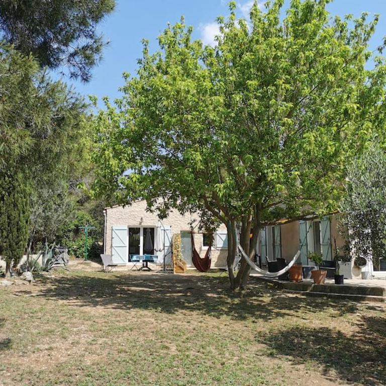 Studio Le Calme, plages à pied et jardin, La Couronne - One-Bedroom House - 1