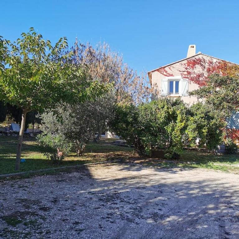 Studio Le Calme, plages à pied et jardin, La Couronne - One-Bedroom House - 11