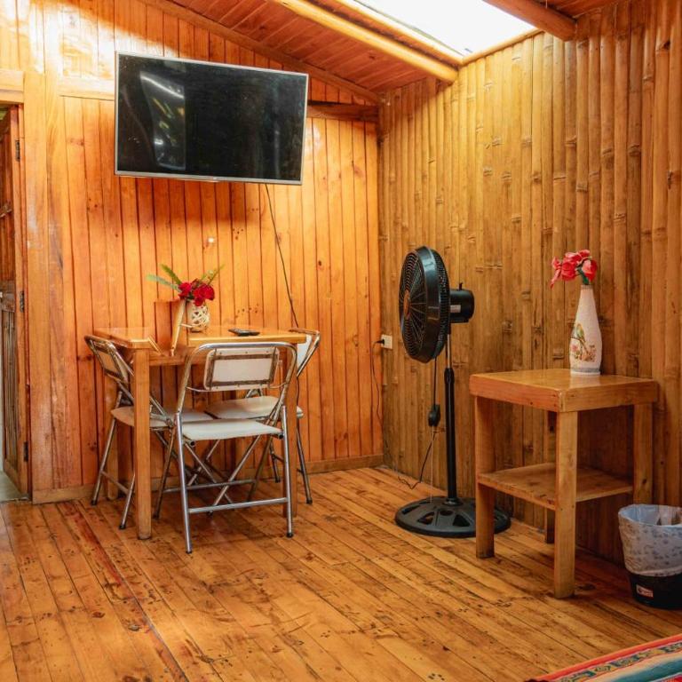 Mindo GlamBird Glamping & Lodge - Villa - 16