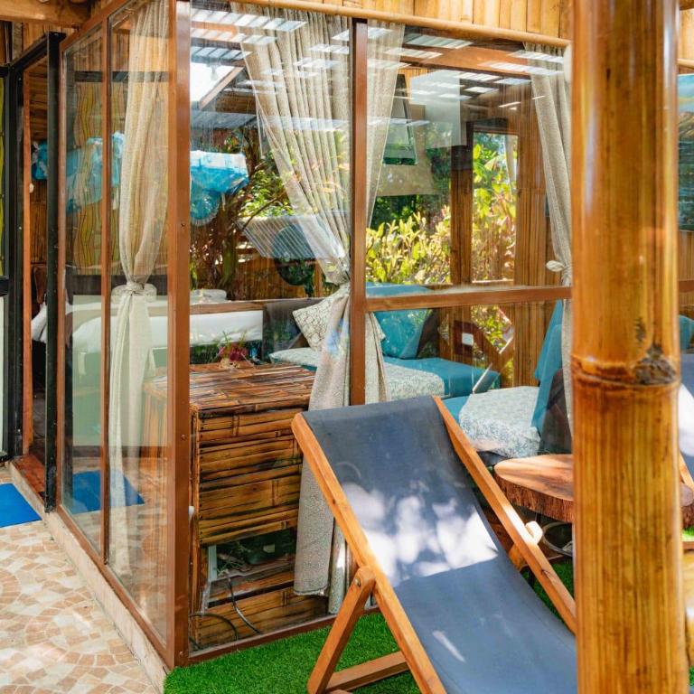 Mindo GlamBird Glamping & Lodge - Suite with Hot Tub - 8