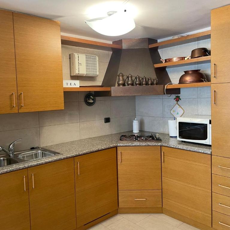 Da NOEMI E MARCO - Appartamento con 2 Camere da Letto - 5