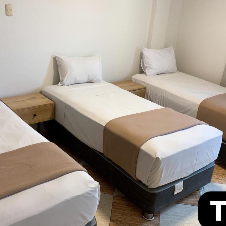 Hotel Mega - Triple Room - 2