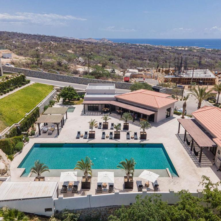 Cabo PH Stunning Rooftop with Jacuzzi - Apartamento - 15
