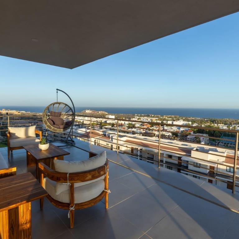 Cabo PH Stunning Rooftop with Jacuzzi - Apartamento - 17
