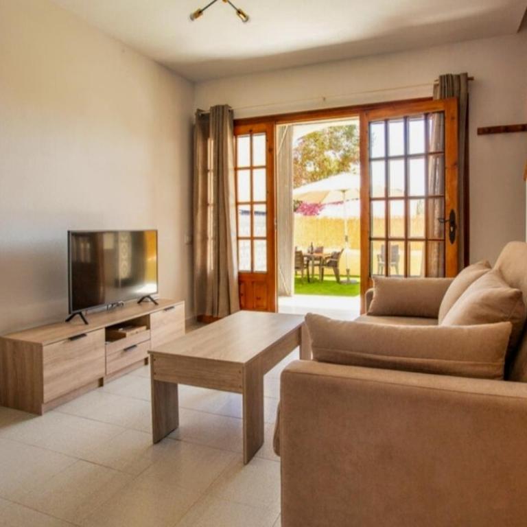 Bungalow moderno con terraza privada y BBQ a 5 min de la playa - Casa de 3 dormitorios - 11