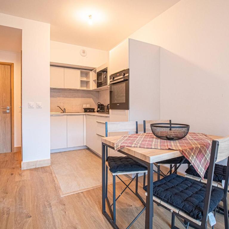 Appartement cosy 4* au pied des pistes avec WiFi et parking à Valmorel - FR-1-356-490 - Appartement - 2