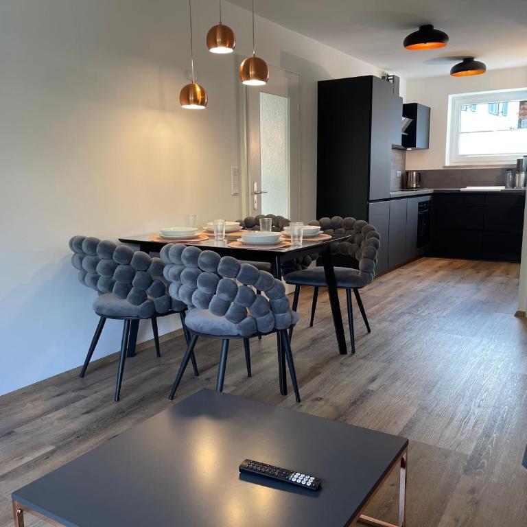 Ferienwohnung mit Terrasse und Garten mit Blick auf das Karwendelgebirge - Appartamento con 2 Camere da Letto e con Vista Montagna - 6