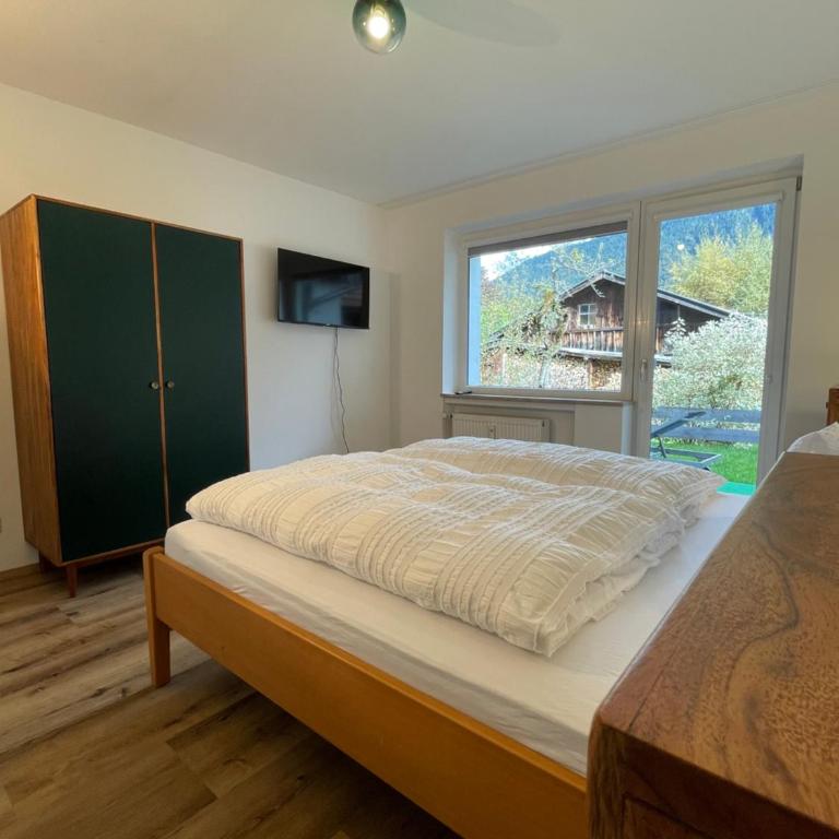 Ferienwohnung mit Terrasse und Garten mit Blick auf das Karwendelgebirge - Appartamento con 2 Camere da Letto e con Vista Montagna - 11