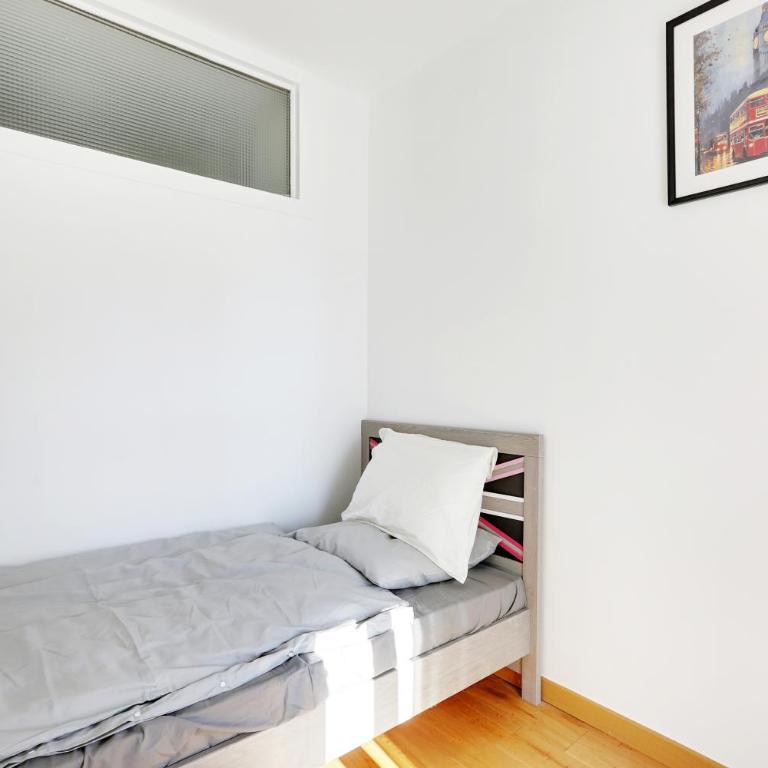 À 1 minute du métro et Parking privé - Two-Bedroom Apartment - 13