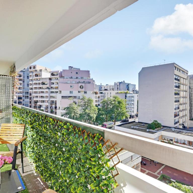 À 1 minute du métro et Parking privé - Two-Bedroom Apartment - 17