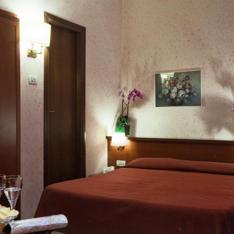 Hotel Delle Muse - Camera Economy Matrimoniale/Doppia con Letti Singoli - 3