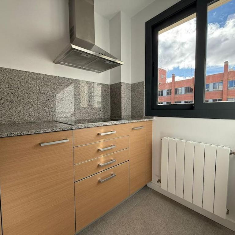 Stunning Penthouse in Tetuan for 4 pax - Coruña - One-Bedroom Apartment - 10