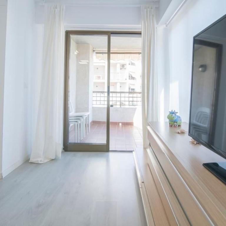 Espectacular piso con piscina, a 100 M de la playa - Apartamento con 3 dormitorios - Frente al océano - 9