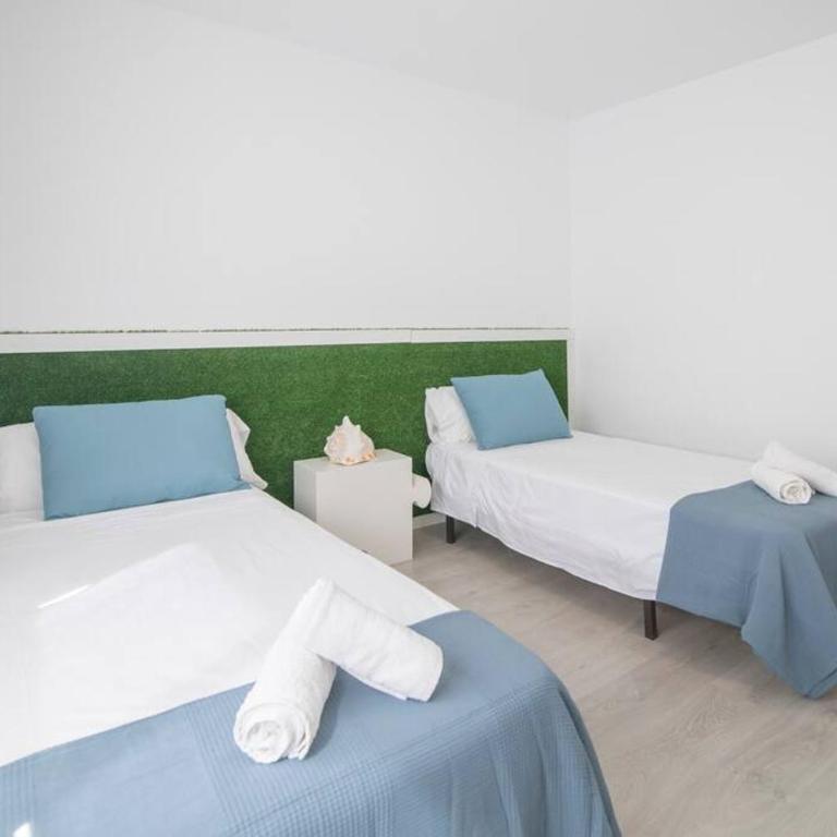 Espectacular piso con piscina, a 100 M de la playa - Apartamento con 3 dormitorios - Frente al océano - 33