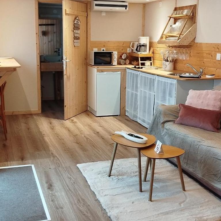 BERCK-PLAGE - Location saisonnière Tiny House insolite - 4 hébergements atypiques avec terrasse privée, proche mer, parking privé et gratuit, idéal weekend romantique, vacances en famille ou groupe - Chalet mit 1 Schlafzimmer - 6