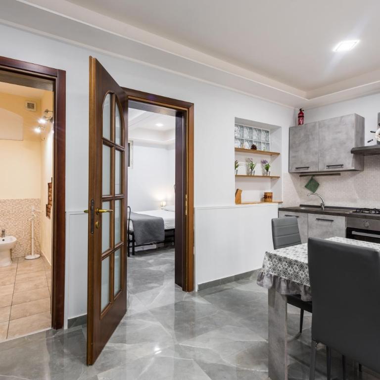 L'Alloggio del Re - One-Bedroom Apartment - 13