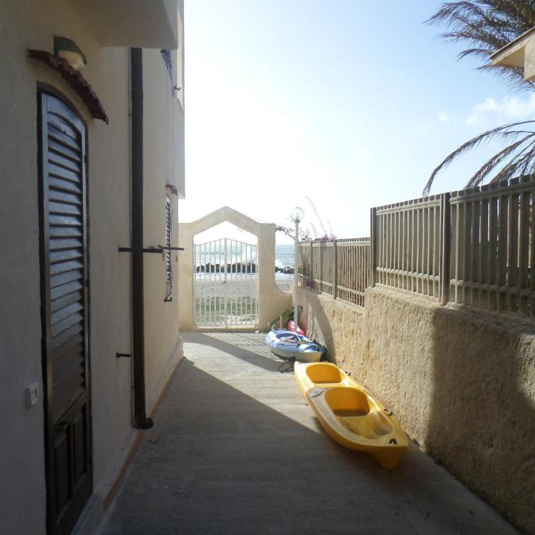 Lido Apartments - Apartment with Sea View - 4