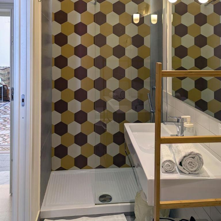 B&B del Parlamento - Camera Quadrupla con Bagno Privato - 3