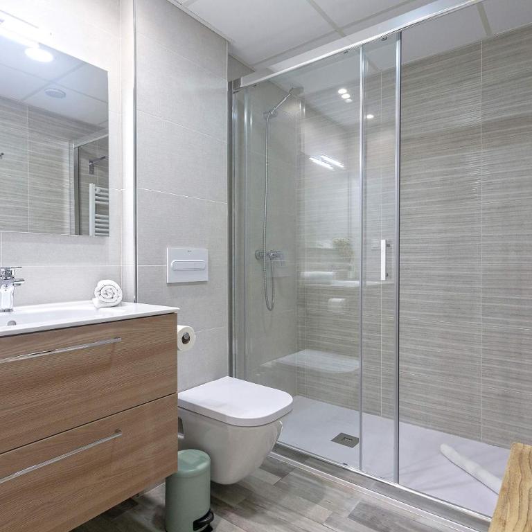 Genteel Home Velazquez Granada - Duplex Apartment with private pool - 18