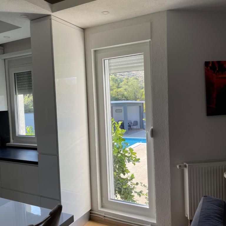 House and pool BajNa - Three-Bedroom Villa - 2