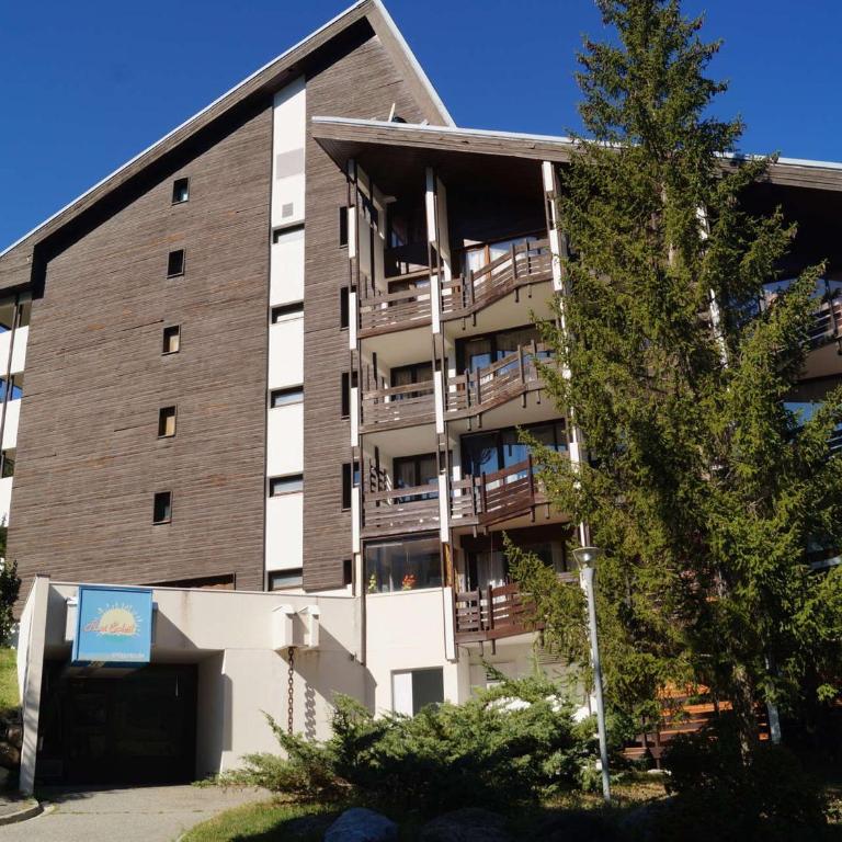 Charmant studio 4 pers au Sauze avec balcon et parking - Studio - 10