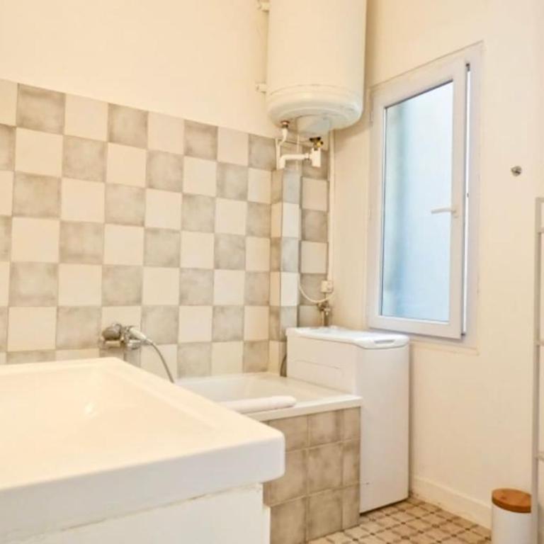 Bel appartement hausmannien à Montpellier - Apartment mit 2 Schlafzimmern - 7