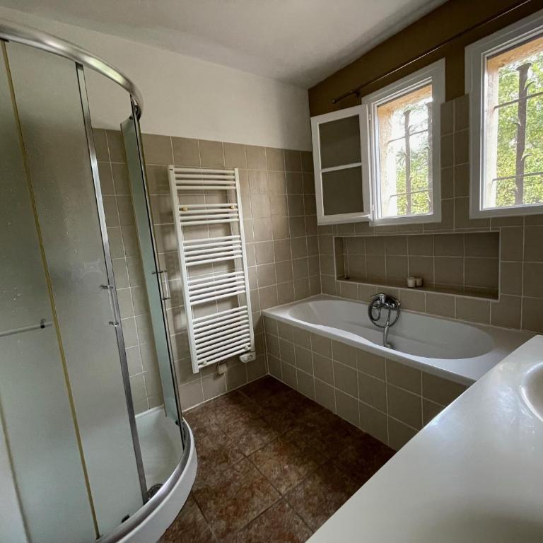 VILLA LA LOUBIANE VI4428 By Riviera Holiday Homes - Villa - 23