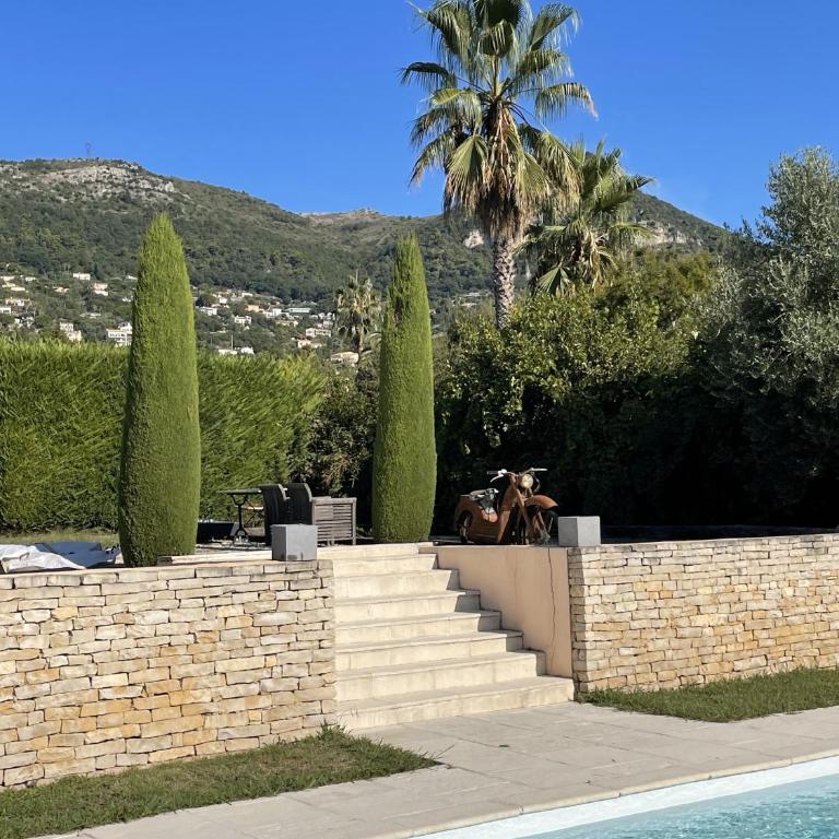VILLA LA LOUBIANE VI4428 By Riviera Holiday Homes - Villa - 29