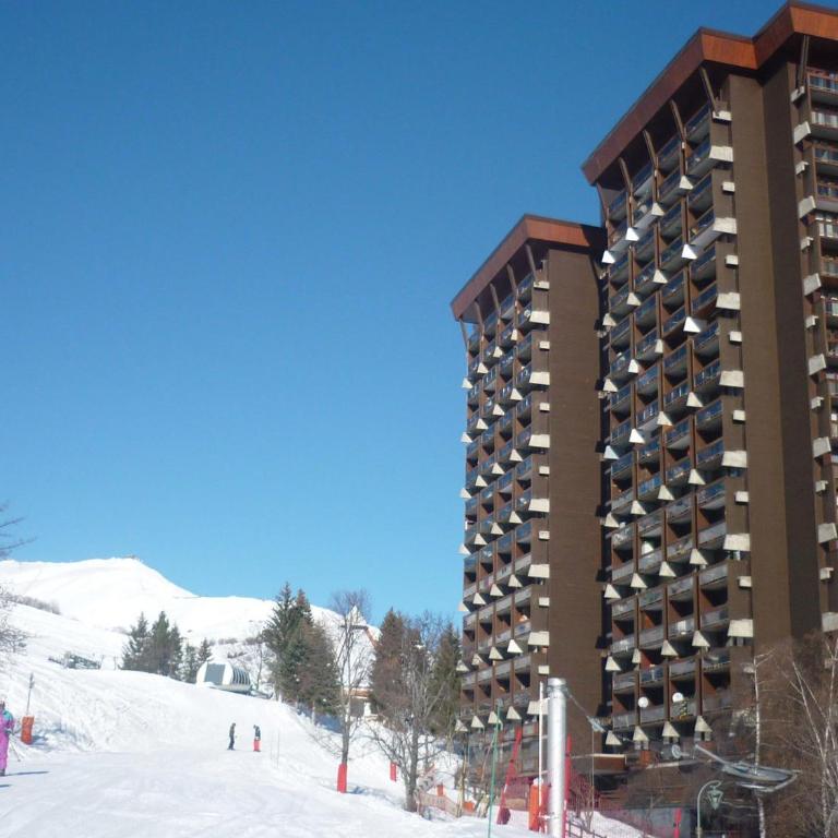 Appartement 3 pièces au pied des pistes avec balcon - Appartement 2 Chambres - 14