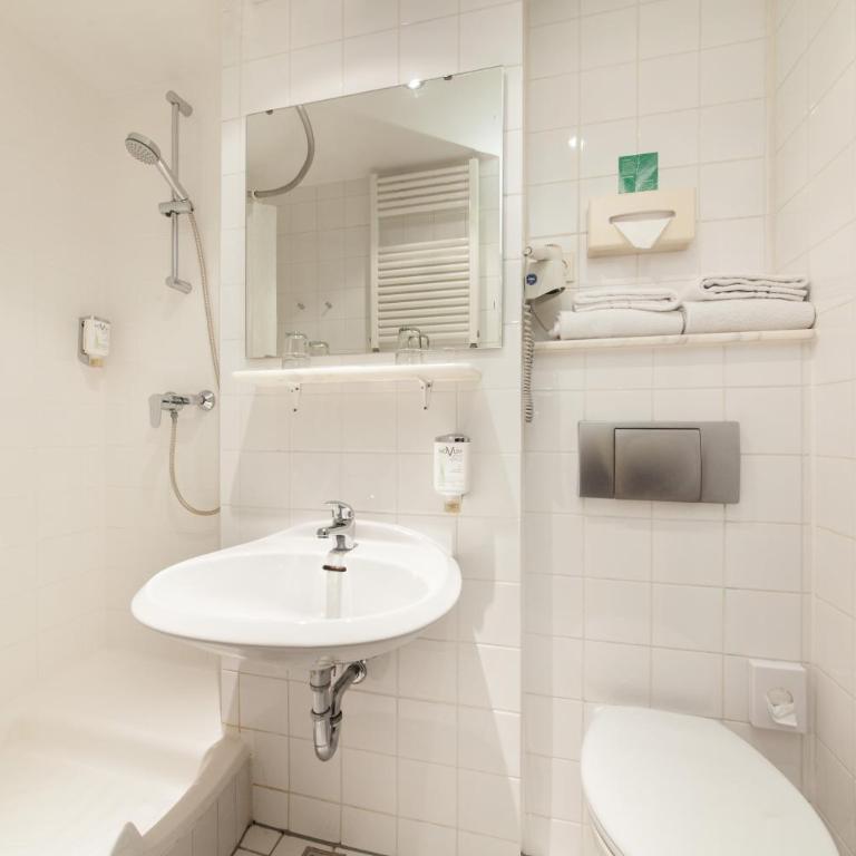 Sure Hotel by Best Western Muenchen Hauptbahnhof - Habitación Triple Estándar - 3 camas - 7