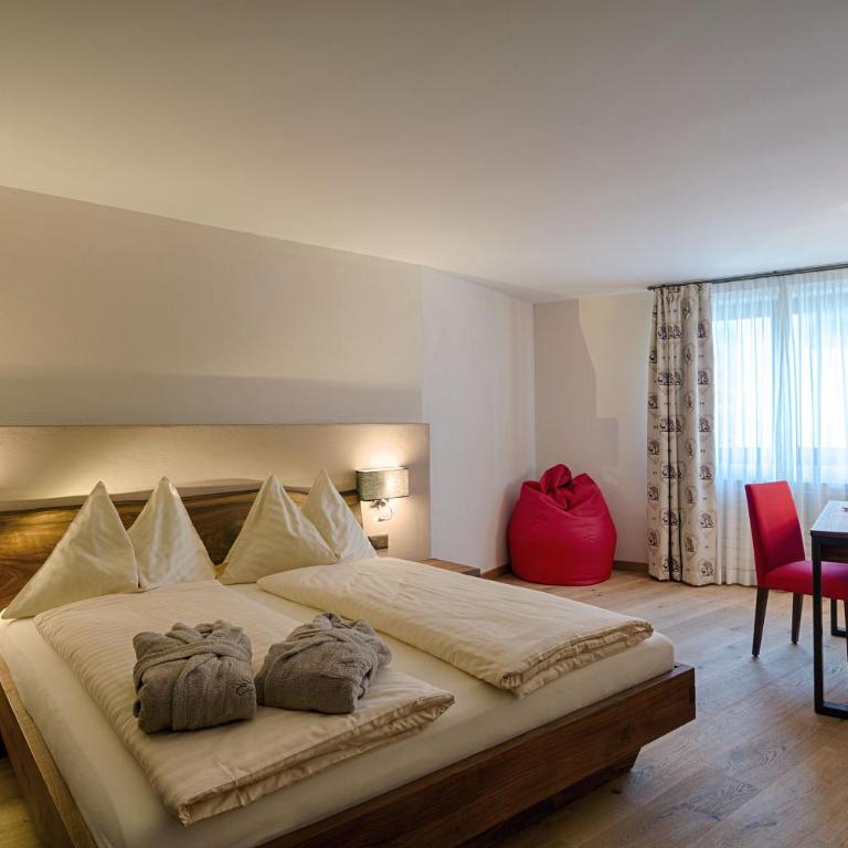 Hotel Cervo - Superior Doppelzimmer mit Balkon - 3