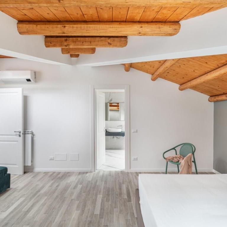 La Terrazza su Dante Rooms - Quadruple Room with Bath - 4